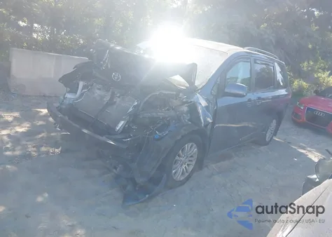 2014 Toyota Sienna Xle/Limited from USA, damaged, VIN 5TDYK3DC4ES475321